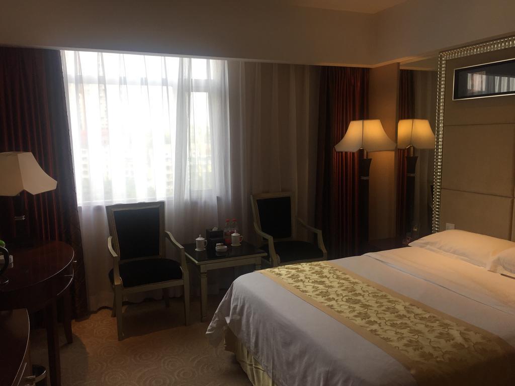 Yunheng Hotel Neijiang エクステリア 写真
